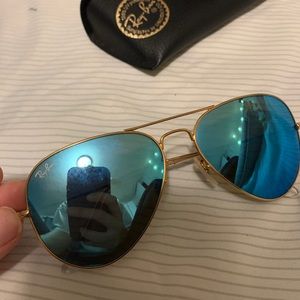 Blue lens rayban